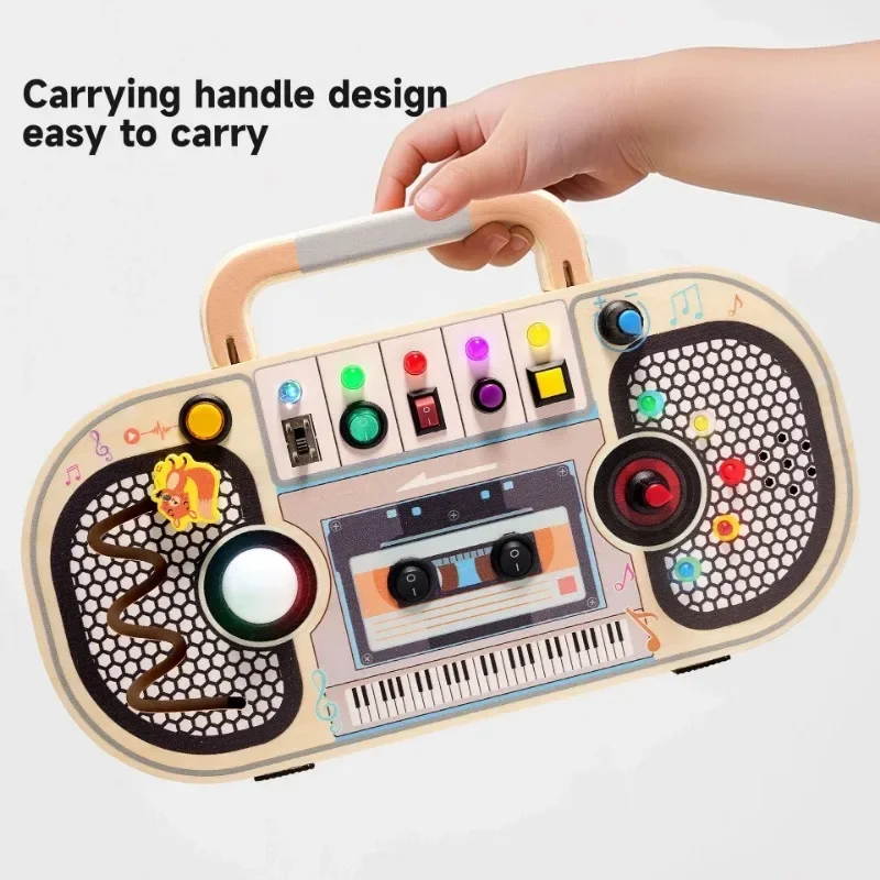 ألعاب مونتيسوري للأطفال الصغار - مراجعة Montessori Wooden Busy Board Toddler وسعره
