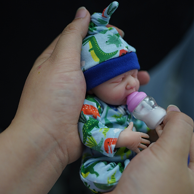 دمية طفل سيليكون كامل الجسم ،  - مراجعة Reborn Baby Doll Silicone Realistic وسعره